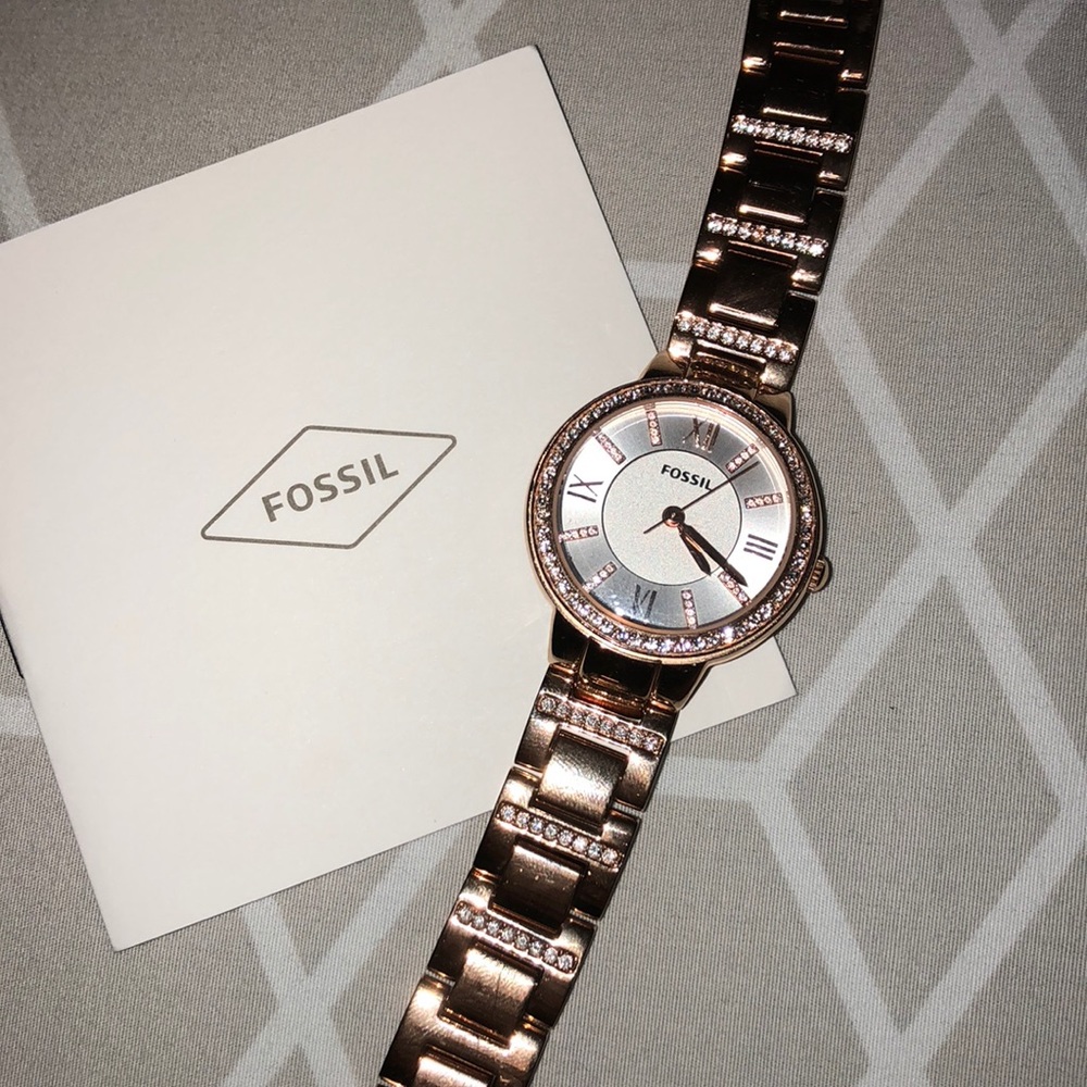 Rose gold fossil watch